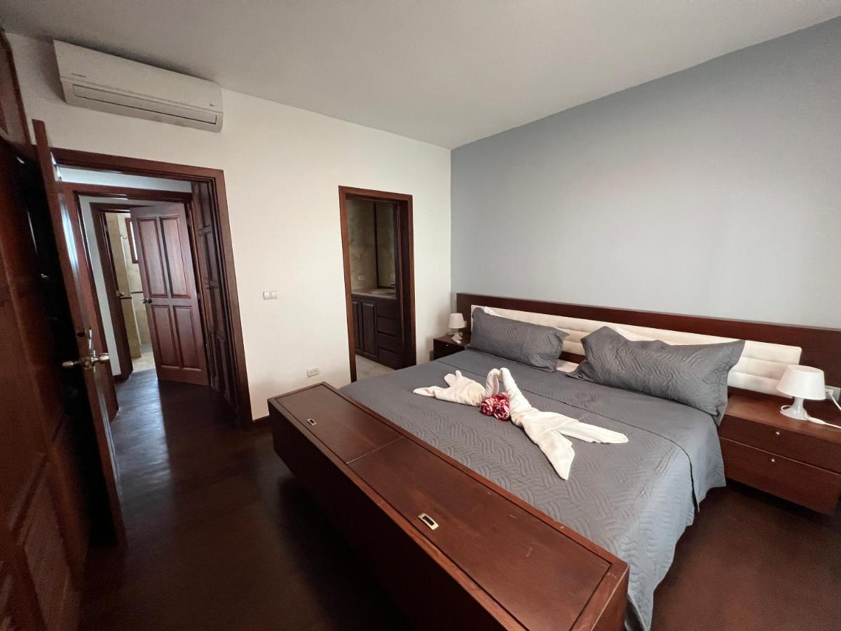 Caribbean Suites With Rooftop Pool Punta Cana Exterior photo